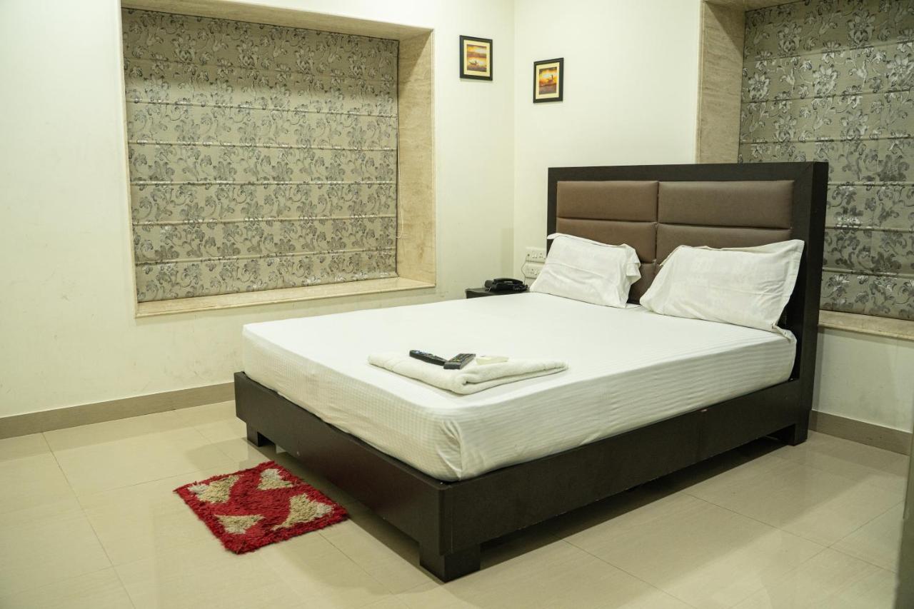 Nk7 Guest House Kolkata Luaran gambar