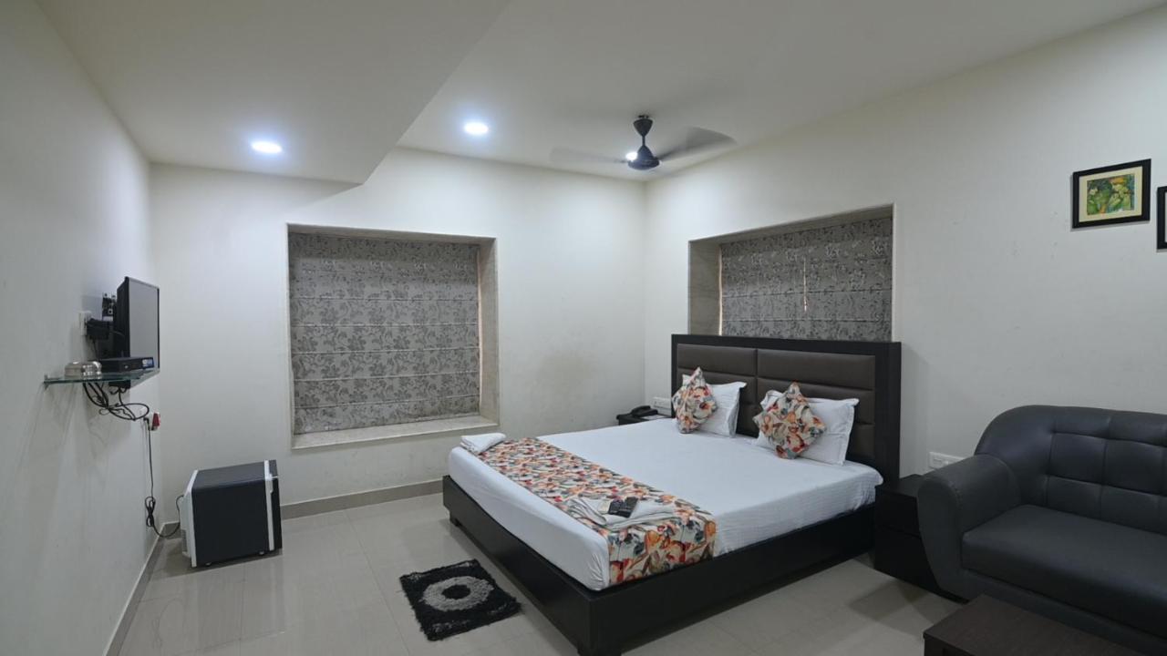 Nk7 Guest House Kolkata Luaran gambar