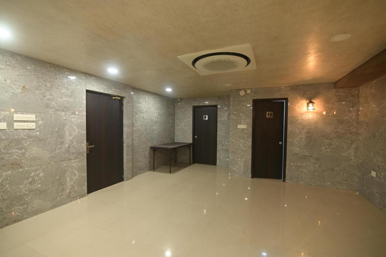Nk7 Guest House Kolkata Luaran gambar