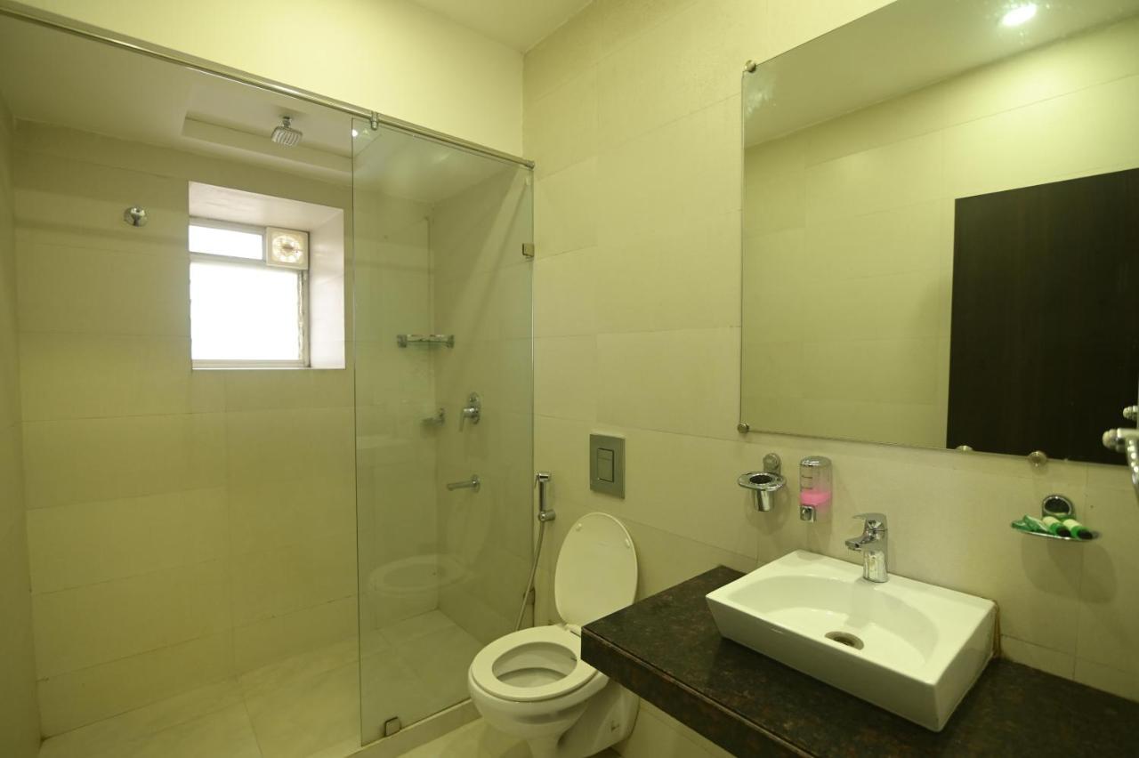 Nk7 Guest House Kolkata Luaran gambar